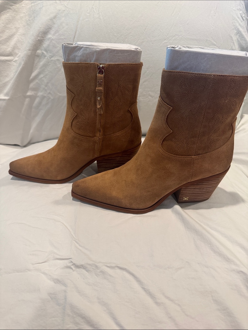Sam Edelman Boots - "Wilda, Caramel Suede", Women's size 10
NWT, never been worn